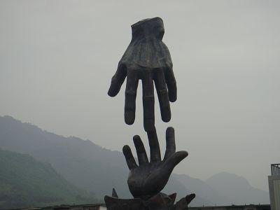 汉旺地震数字纪念馆雕塑设计制作  